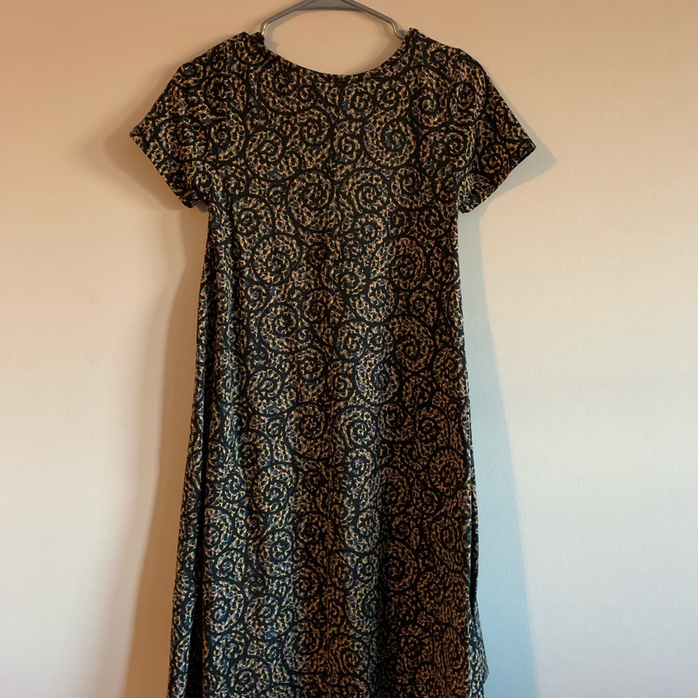 Lularoe XXS Carly dress, multicolor swirl pattern